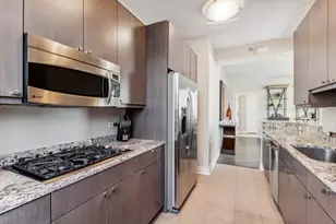 [Address not provided], Chicago, IL 60611 - Photo 9