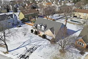 2487 Worthington Dr, Aurora, IL 60506 - Photo 3