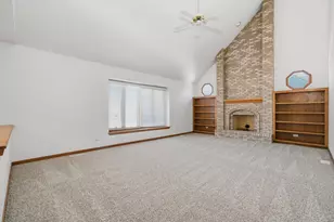 2487 Worthington Dr, Aurora, IL 60506 - Photo 11