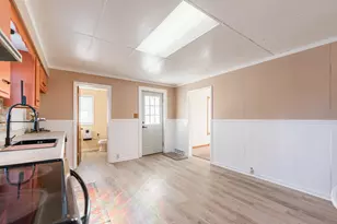 120 Sabin St, Sycamore, IL 60178 - Photo 9