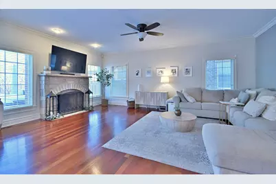 145 N Walnut Street, Elmhurst, IL 60126 - Photo 25