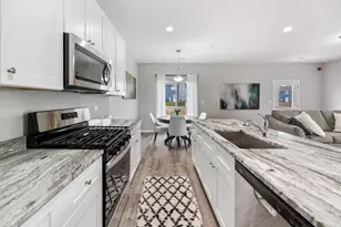 1200 Gillespie Ln, Yorkville, IL 60560 - Photo 11