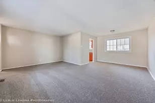 1053 S Finley Rd, Lombard, IL 60148 - Photo 3