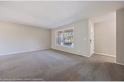 1053 S Finley Road, Lombard, IL 60148 - Photo 5