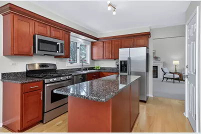 111 W 17th Street, Lombard, IL 60148 - Photo 9