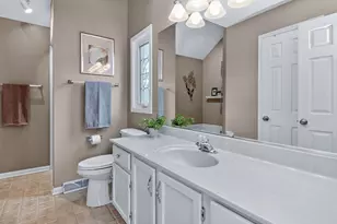 111 W 17th St, Lombard, IL 60148 - Photo 17