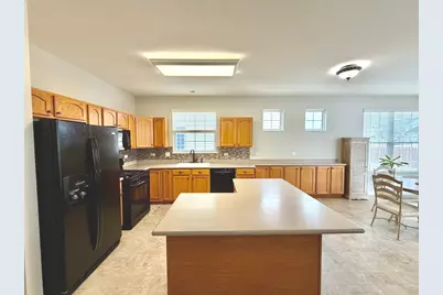 16637 Serene Lake Way, Crest Hill, IL 60403 - Photo 19