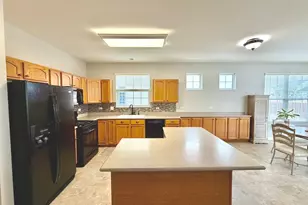 16637 Serene Lake Way, Crest Hill, IL 60403 - Photo 19