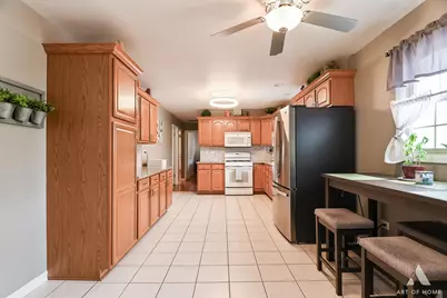 15705 Laramie Avenue, Oak Forest, IL 60452 - Photo 9