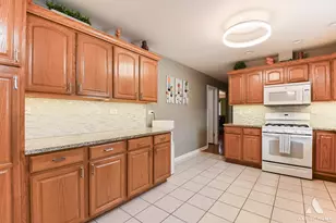 15705 Laramie Ave, Oak Forest, IL 60452 - Photo 11