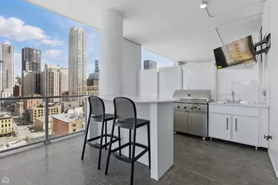 146 W Erie Street #403, Chicago, IL 60654 - Photo 17