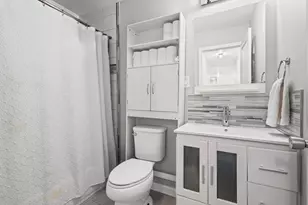 5100 N Sheridan Rd, Chicago, IL 60640 - Photo 7