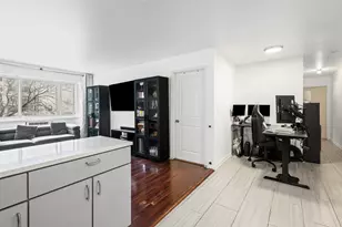 5100 N Sheridan Rd, Chicago, IL 60640 - Photo 5