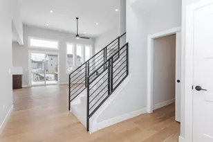 5303 Finlen Ln, Bloomington, IL 61705 - Photo 5