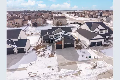 5303 Finlen Lane, Bloomington, IL 61705 - Photo 57