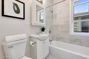 1122 Sherman Ave, Evanston, IL 60202 - Photo 11