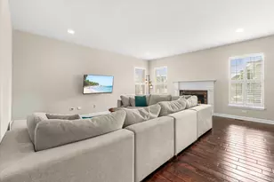 200 Redding Ct, Oswego, IL 60543 - Photo 9