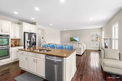 200 Redding Court, Oswego, IL 60543 - Photo 5