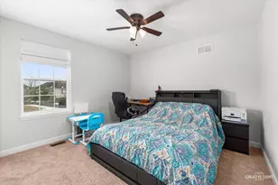 200 Redding Ct, Oswego, IL 60543 - Photo 19