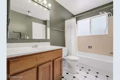 429 Sandhurst Circle #1, Glen Ellyn, IL 60137 - Photo 13