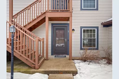 429 Sandhurst Circle #1, Glen Ellyn, IL 60137 - Photo 3