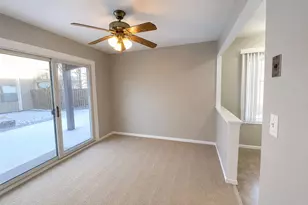 5850 Fresno Ct, Hanover Park, IL 60133 - Photo 5