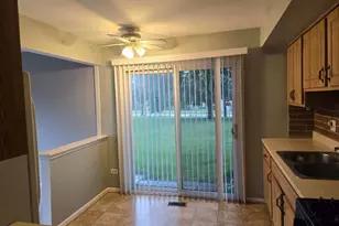 5850 Fresno Ct, Hanover Park, IL 60133 - Photo 7