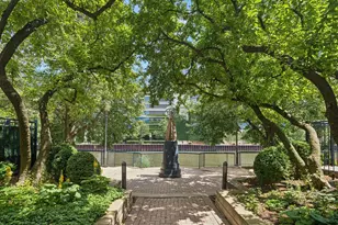 501 N Clinton St, Chicago, IL 60654 - Photo 45