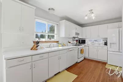 7 E Dahlia Lane, Round Lake Beach, IL 60073 - Photo 13