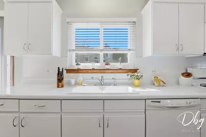 7 E Dahlia Lane, Round Lake Beach, IL 60073 - Photo 15