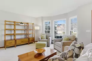 7 E Dahlia Ln, Round Lake Beach, IL 60073 - Photo 9