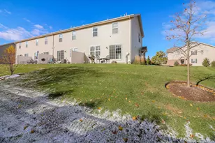 2084 Canyon Creek Ct, Aurora, IL 60503 - Photo 23