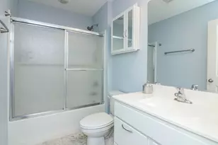 2084 Canyon Creek Ct, Aurora, IL 60503 - Photo 19