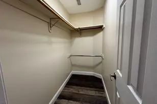 1360 Brook St, Saint Charles, IL 60174 - Photo 9