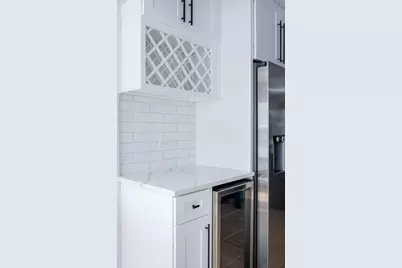 210 N Russel Street, Mount Prospect, IL 60056 - Photo 7