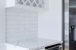 210 N Russel St, Mount Prospect, IL 60056 - Photo 7