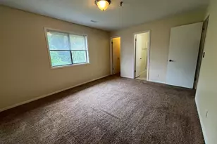 1350 Brook St, Saint Charles, IL 60174 - Photo 11