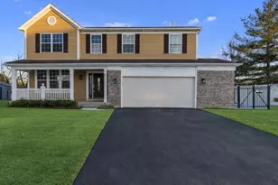 15 S Conway Ct, South Elgin, IL 60177 - Photo 1