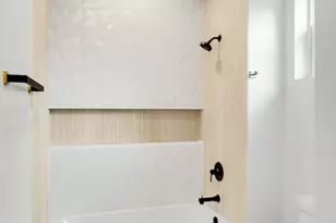 843 N Lorel Ave, Chicago, IL 60651 - Photo 17