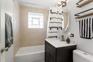 200 Linn Ct, North Aurora, IL 60542 - Photo 13