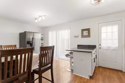 200 Linn Court #D, North Aurora, IL 60542 - Photo 7