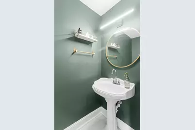 200 Linn Court #D, North Aurora, IL 60542 - Photo 9