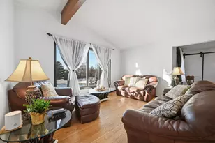 9807 N Leaf River Rd, Leaf River, IL 61047 - Photo 5