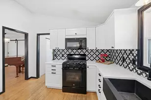 9807 N Leaf River Rd, Leaf River, IL 61047 - Photo 9