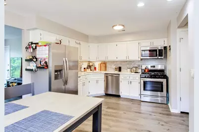 [Address not provided], Chicago, IL 60630 - Photo 7