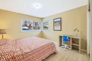 21W051 Woodview Dr, Itasca, IL 60143 - Photo 17