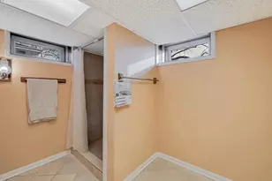 21W051 Woodview Dr, Itasca, IL 60143 - Photo 27