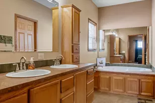 321 S Maple St, Buckingham, IL 60917 - Photo 15