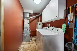 2284 Scott Ln, Aurora, IL 60502 - Photo 15