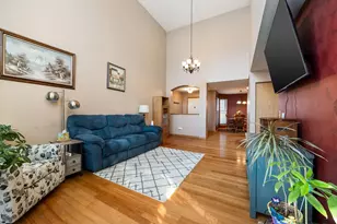 2284 Scott Ln, Aurora, IL 60502 - Photo 5